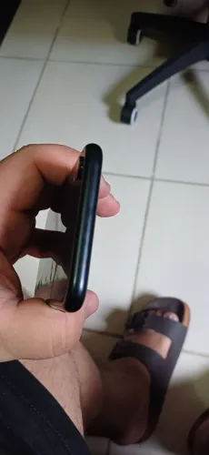Iphone XR bateria 79%