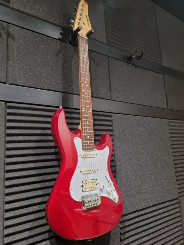 Guitarra Strinberg *BLINDADA E COM CORDAS NOVAS