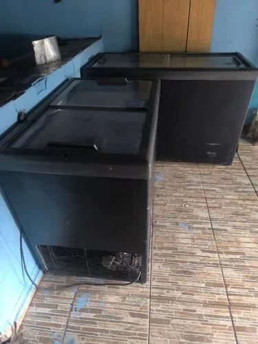 vendo freezer de 2 tamanhos