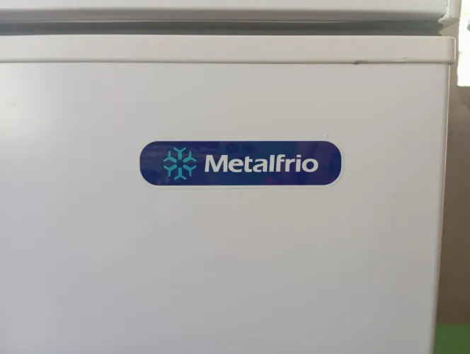 Freezer Metal frio 293 L novo modelo DA302. Freezer e refrigerador.