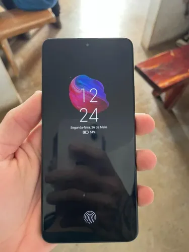 Celulares iPhone e poco