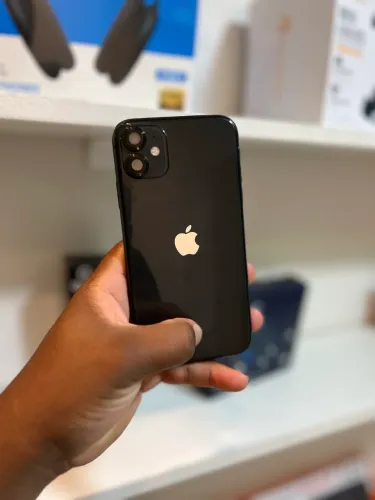 iPhone 11 64GB