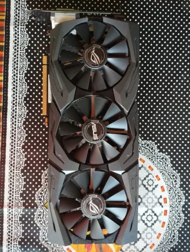 ASUS ROG STRIX GTX 1080 8GB GDDR5X - Placa Gamer Premium