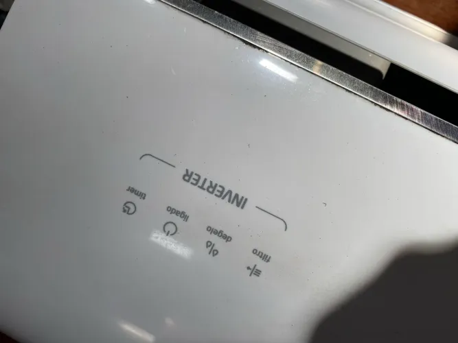 Ar condicionado inverter springer midea 12000 Btu com defeito