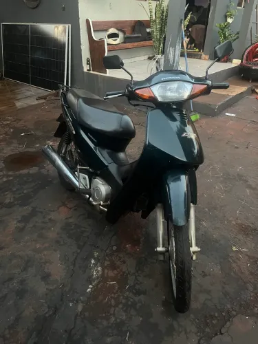 Vende-se Biz c100 es ano 2005 Partida eletrica!! Documentada! Interessado vem PV!