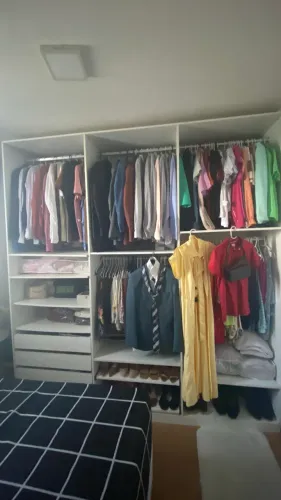 Closet (guarda roupas)