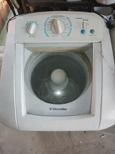 Máquina de lavar roupa 9 kg