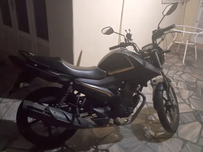 Moto Yamaha 150