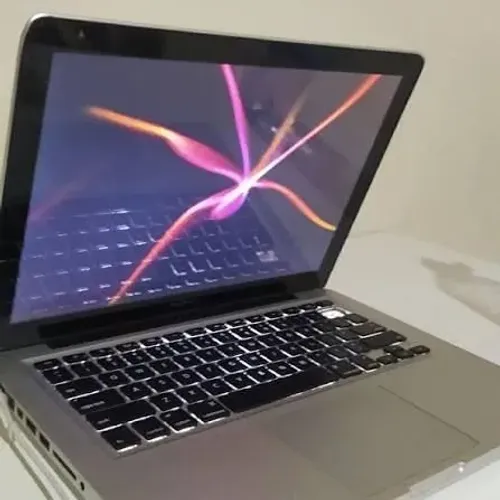 Vendo MacBook Pro 2011 i5 6Gb RAM SSD - aceito propostas!