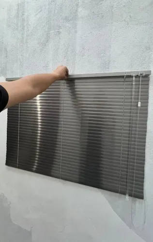 Persiana horizontal inox sem uso
