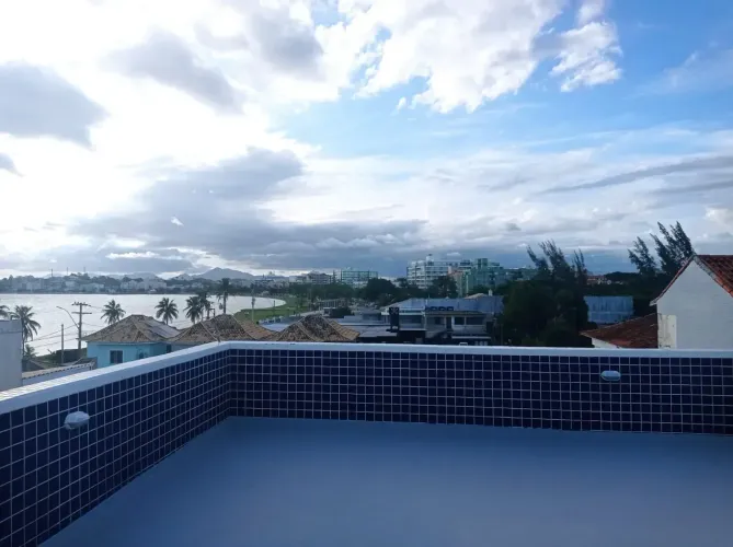 APARTAMENTO A VENDA NA QUADRA DA LAGOA NA PONTINHA/ARARUAMA-RJ.