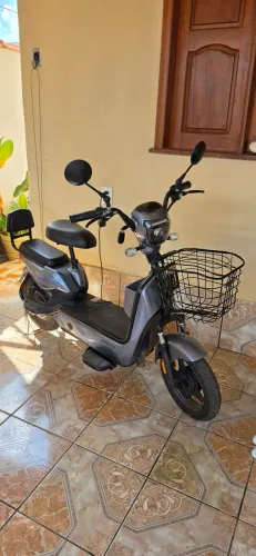 Moto elétrica