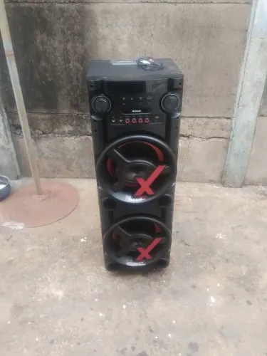 Caixa torre amvox 1300wrms
