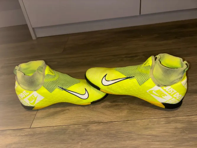 Chuteira nike cano alto phantom vision verde