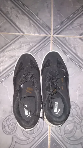 Tênis preto