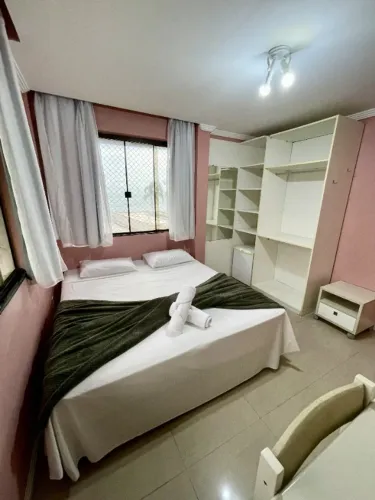 Quarto Individual Mobiliado em Coqueiros