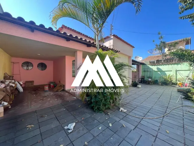 Vendo casa no Cerqueira Lima com amplo espaço!