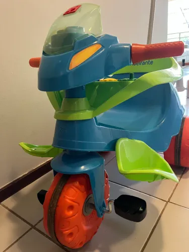 Triciclo infantil bandeirante 