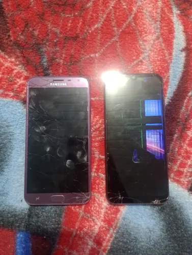 Celulares com defeitos