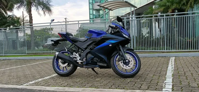 YZF R15 2025