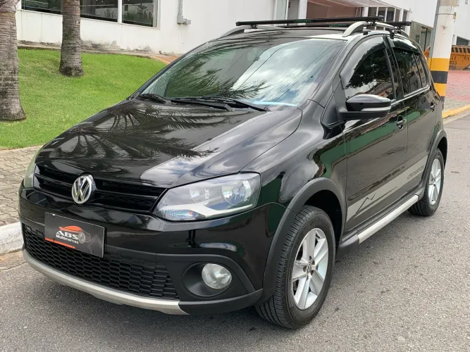 Volkswagen Crossfox 1.6 MI Total Flex 8V 5P 2011