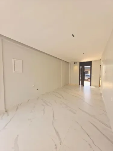 Oportunidade! Casa no Condomínio Porto Marina - 146m², 4 Suítes e Piscina