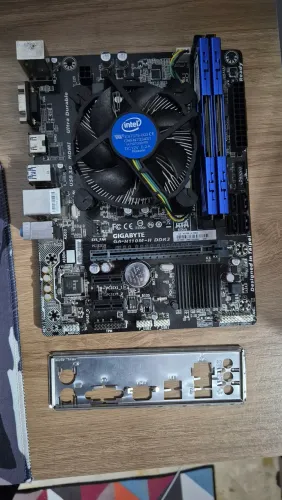 Kit lga 1151 - i5 7400t, Gigabyte GA-H110m-h ddr3, 16gb ram ddr3 xpg adata
