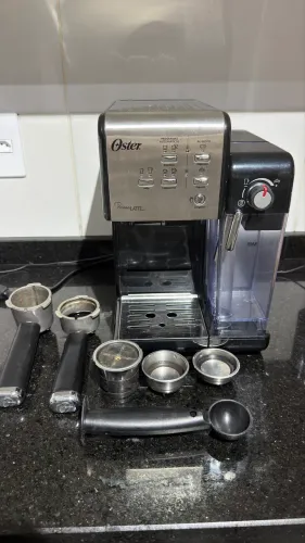 Cafeteira Expresso Oster Prima Latte - 110V