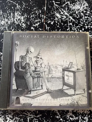 Social Distortion - Mommy?s Little Monster