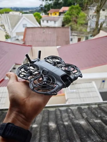 DJI Neo 2 combo fly more (controle sem tela)