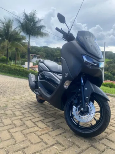 Nmax 160 em ótimo estado.