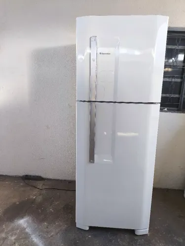 Geladeira Eletrolux super conservada 480lt funcionando perfeitamente entrego