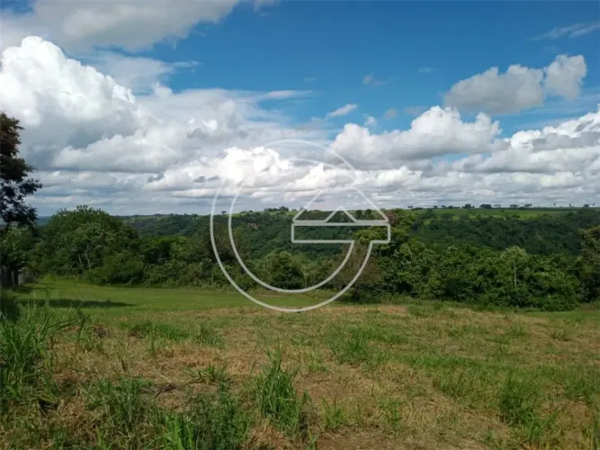 VENDE-SE Chácara NO SANTA GERTRUDES - MARÍLIA/SP