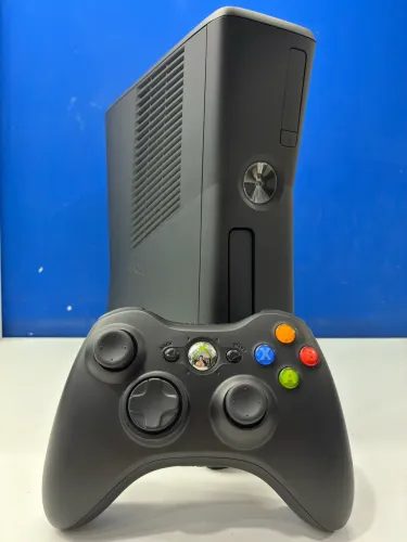 Xbox 360 - Desbloqueado - 250GB