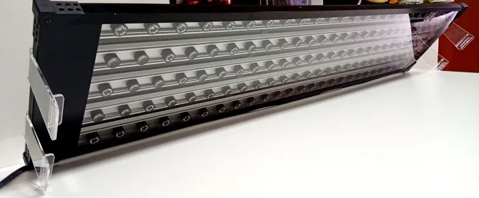Luminárias para aquário sob medida.