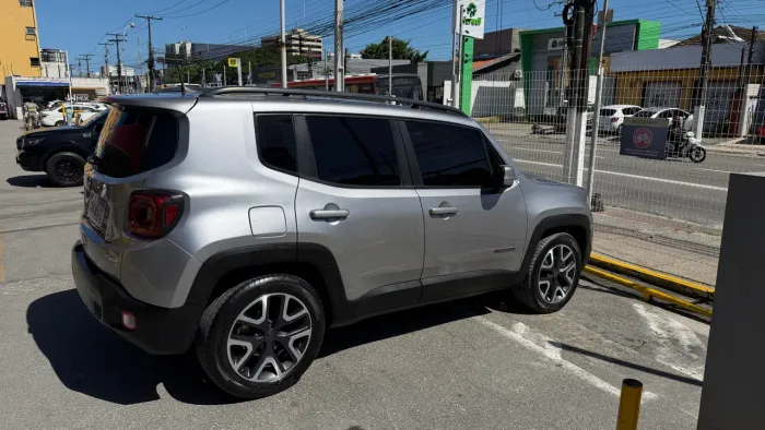 Jeep Renegade Longitude 1.8 4X2 Flex 16V Aut. 2021