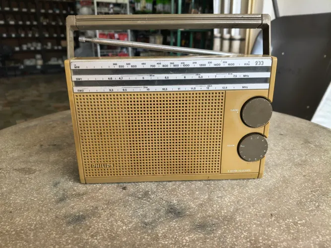 Rádio AM Fhilips 233