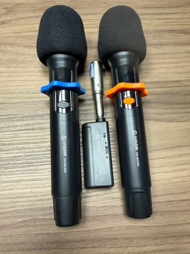 Kit Microfones Sem Fio Onistek (2 Mics + Receptor)