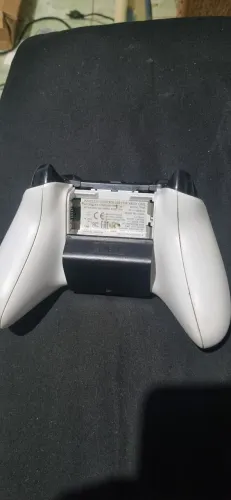 controle xbox one com pilha e carregador