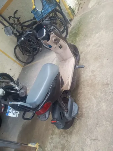 Scooter elétrica bella