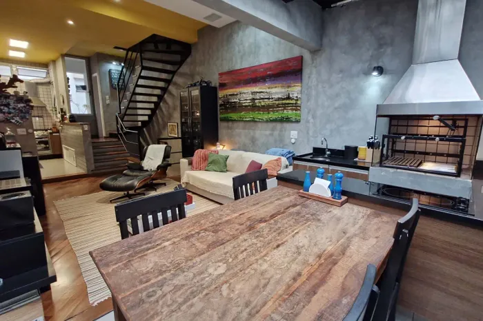 Casa no condomínio Condomínio Las Casas para venda com 2 quartos, sendo 1 suíte , 134m²