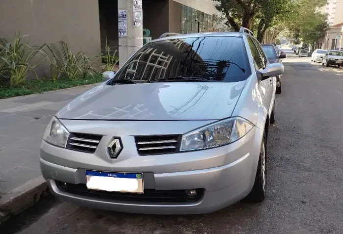 Renault Megane Grand Tour Dynam. Hi-flex 1.6 16V 2011