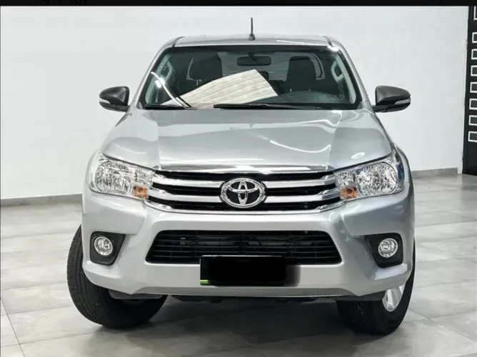Toyota Hilux CD SRV 4X4 2.8 TDI Diesel Aut. 2017