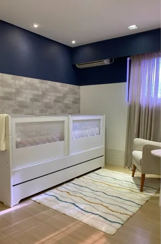 Berço Gêmeos Divicar Branco com Sistema anti refluxo do bebê 