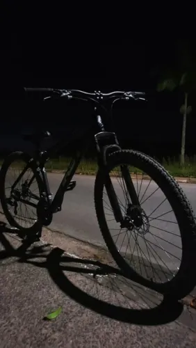 Bicicleta First Aro 29 - Usada em Bom estado