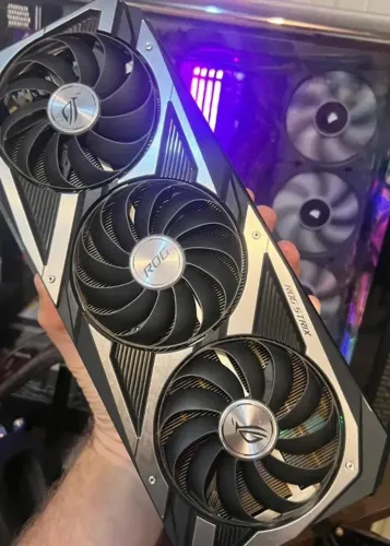 Placa de video ASUS RTX 3070 Ti Rog Strix