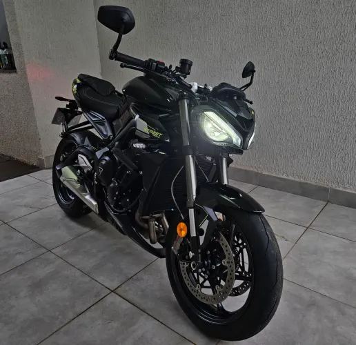 Triumph Street Triple 765RS Ano 2025
