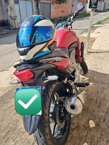 Vende-se CB 300r