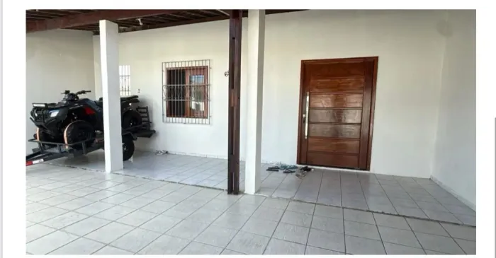 Alugo uma linda Casa no bairro Farolandia
