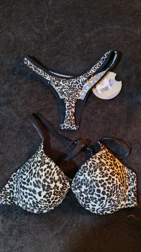 Conjunto de lingerie estampa tigre